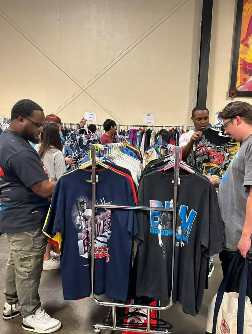Graphic shirt racks